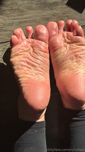 joyfullfeet Nude Leaked Photo #14