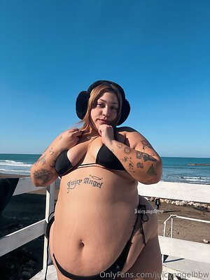 juicyangelbbw Nude Leaked Photo #36