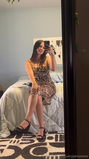 juicyjaneeeee Nude Leaked Photo #12