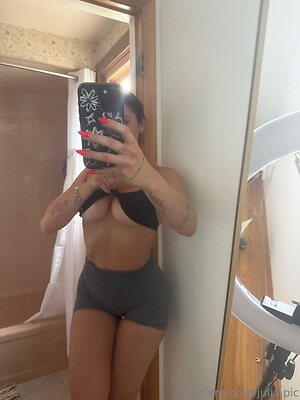 julia pic Nude Leaked Photo #21