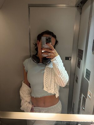 juliaroemmelt Nude Leaked Photo #5
