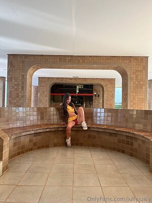 jullyjuicy Nude Leaked Photo #7