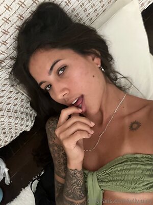 jullyjuicy Nude Leaked Photo #14