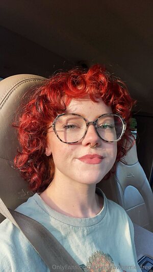 junestrawberriesfree Nude Leaked Photo #2
