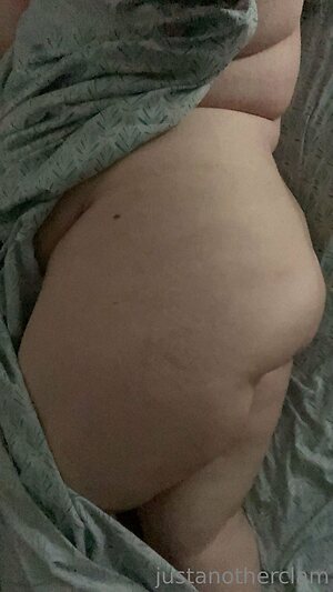 justanotherclam Nude Leaked Photo #14