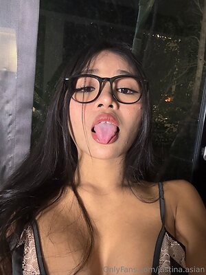 justina asian Nude Leaked Photo #17
