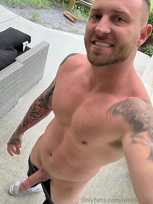 jwetofhubs Nude Leaked Photo #15