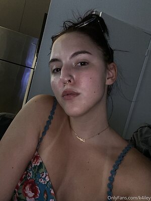 k4iley Nude Photos