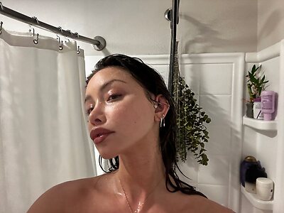 kailegoh Nude Leaked Photo #10
