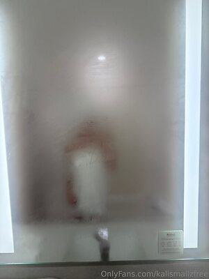 kalismallzfree Nude Leaked Photo #17