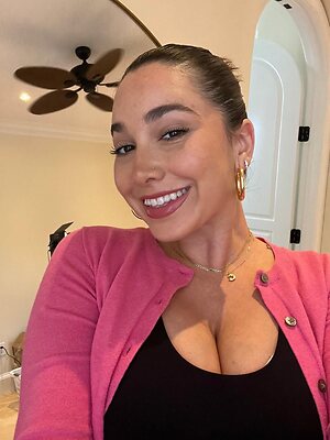 karleegrey Nude Leaked Photo #32