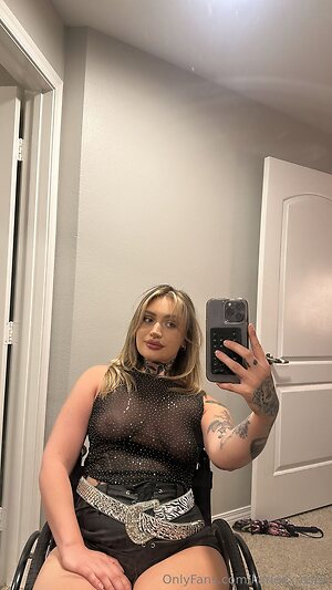 karleexrosee Nude Leaked Photo #8