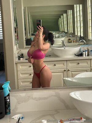 karlimergen Nude Leaked Photo #8