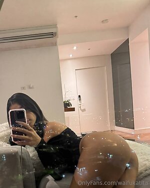 katkittiesxo Nude Leaked Photo #2