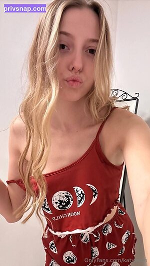 katyasun Nude Leaked Photo #28