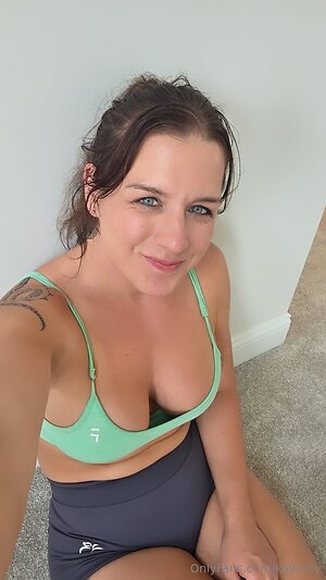 kayeufy Nude Leaked Photo #6