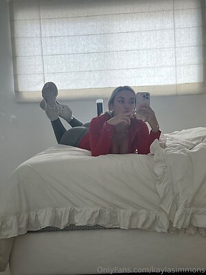 kaylasimmons Nude Leaked Photo #8