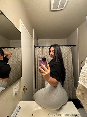 kayyreztv Nude Leaked Photo #9