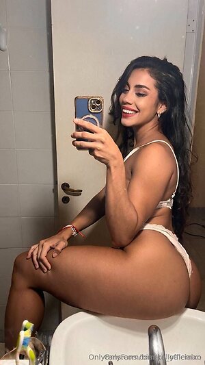 kellyaleman Nude Leaked Photo #23