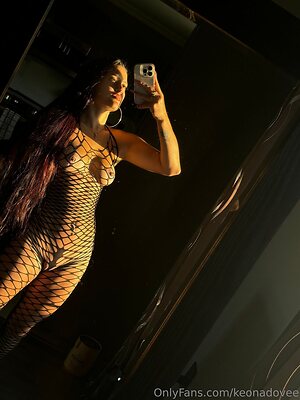 keonadovee Nude Leaked Photo #5