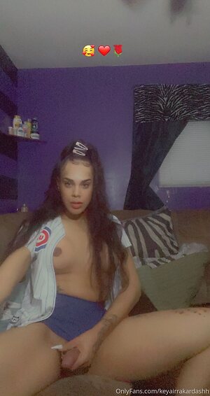 keykardashh Nude Leaked Photo #18