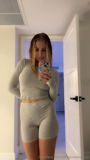khloemonroevip Nude Leaked Photo #8