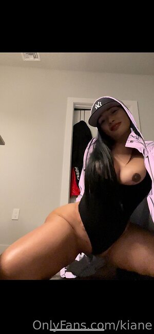 kiane Nude Leaked Photo #7