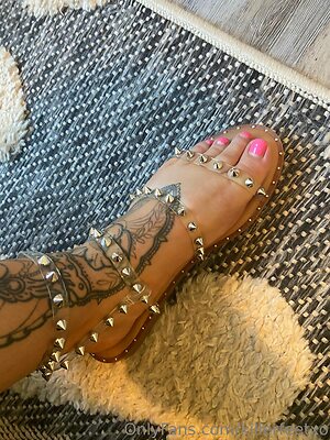 killerfeetxo Nude Leaked Photo #4