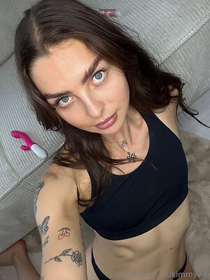 kimmyvip Nude Leaked Photo #2