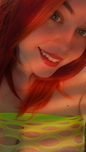 kinkyemily 27 Nude Leaked Photo #7