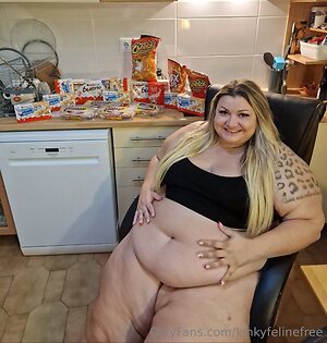 kinkyfelinefree Nude Leaked Photo #4