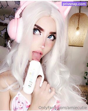 kitsunamie Nude Leaked Photo #28