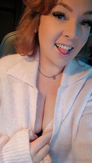 kittenslovelyvips Nude Leaked Photo #15
