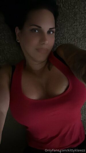 kittyklawzz Nude Leaked Photo #15