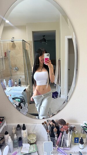 kittylixo Nude Leaked Photo #14