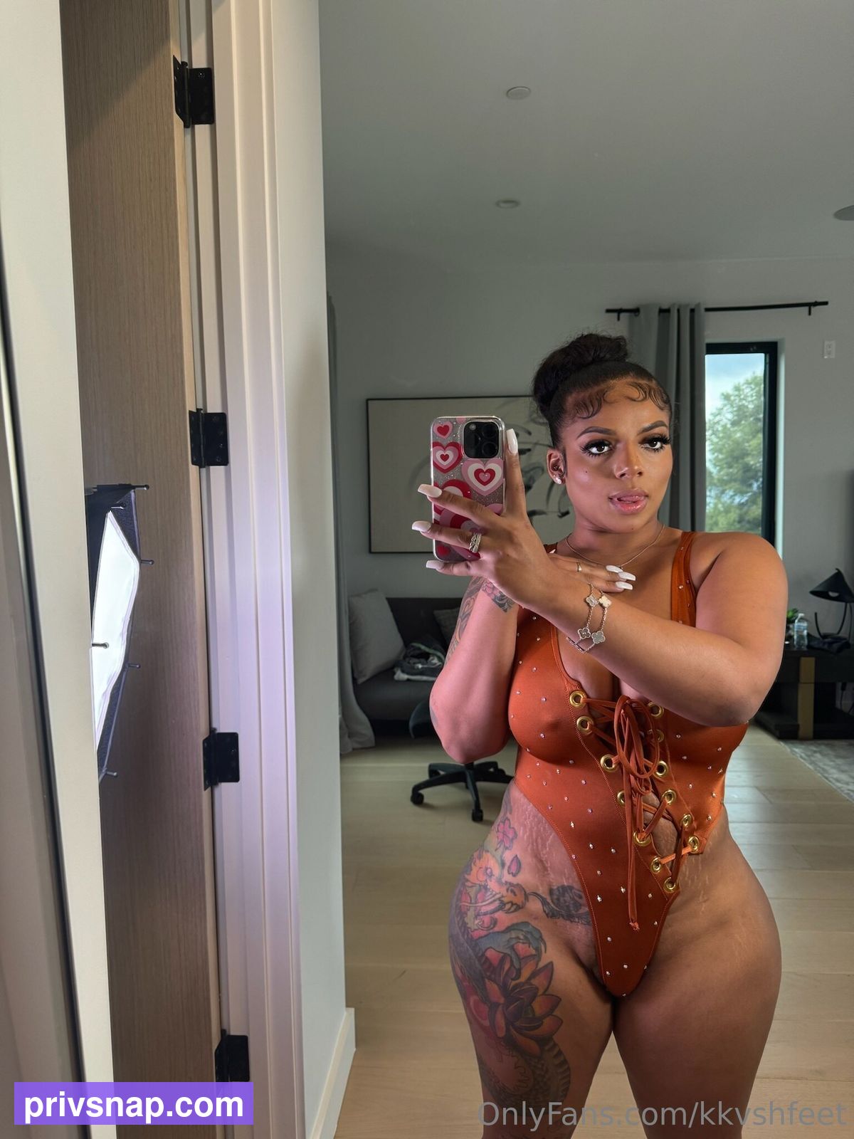 kkvshfeet (KKVS) Nude Leaked Photo #10