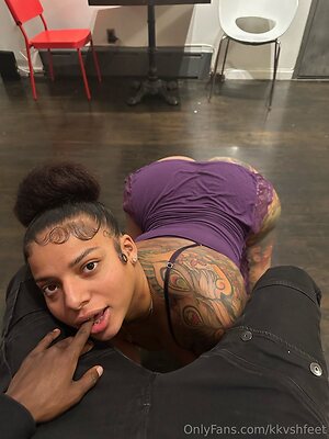 kkvshfeet Nude Leaked Photo #17