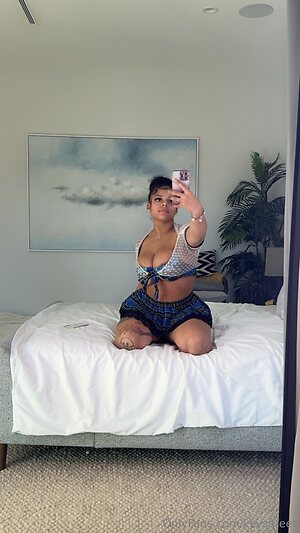 kkvshfeet Nude Leaked Photo #22
