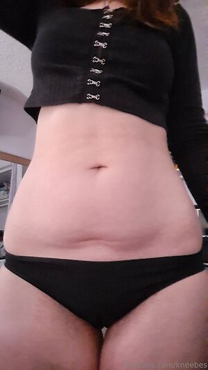 kneebes Nude Leaked Photo #3