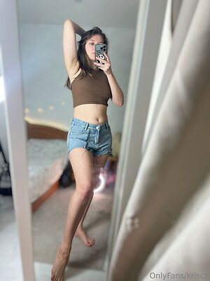 kriscb Nude Leaked Photo #12