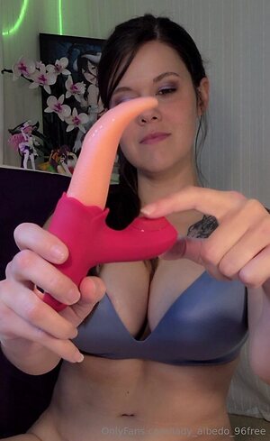 lady albedo 96free Nude Leaked Photo #5