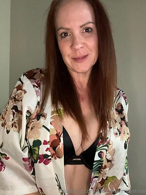 ladyldickinsonfree Nude Leaked Photo #5