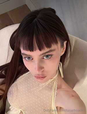 lanarhoades Nude Leaked Photo #19