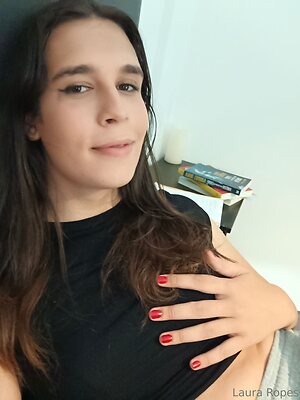 lauraropesfree Nude Leaked Photo #18