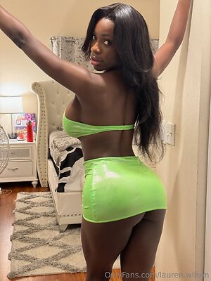 lauren wilson Nude Leaked Photo #8