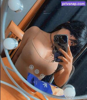 leighbunbun Nude Leaked Photo #31