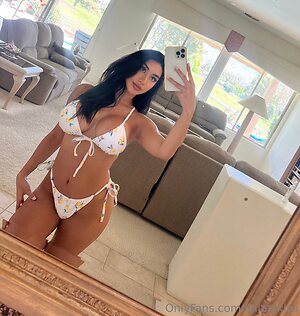 leilanikiwi Nude Leaked Photo #19