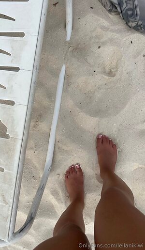 leilanikiwi Nude Leaked Photo #26
