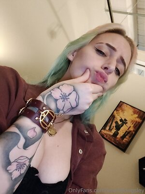 lenorekingsley Nude Leaked Photo #10