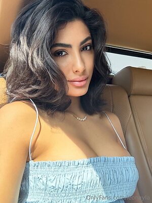 leonayla Nude Leaked Photo #25